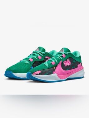 NIB - Nike Zoom Freak 5 'Flowers'